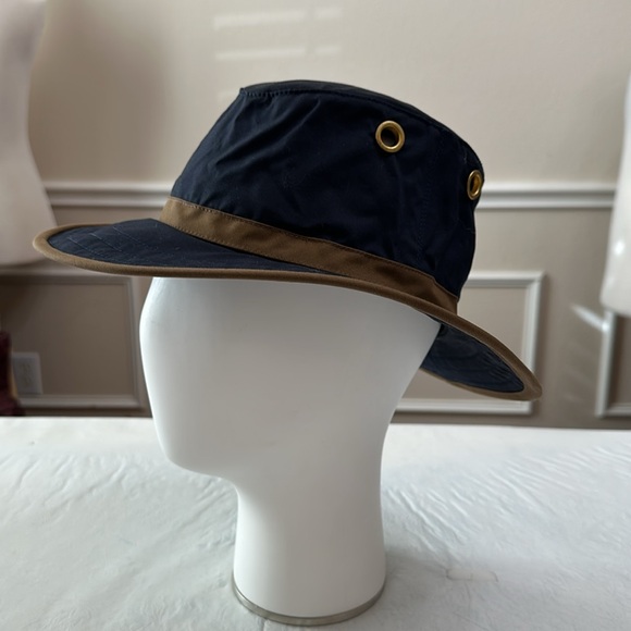 Tilley OUTBACK hat - Navy/British Tan - Picture 3 of 15